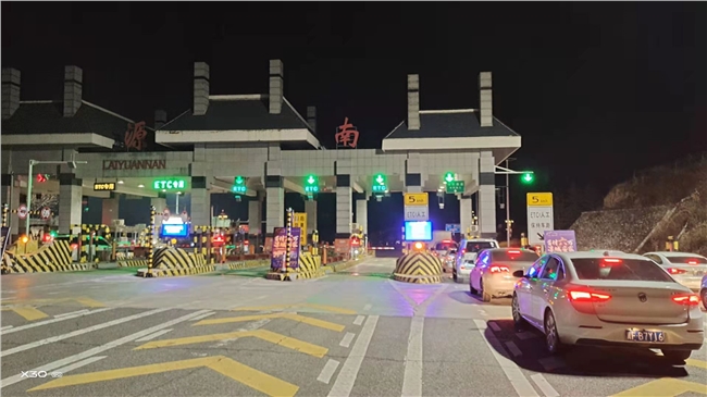 疏导保畅.jpg 疏导保畅.jpg