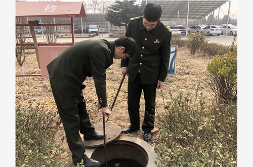 D:\宣传稿件\2021稿件\3月\检查消防井1.jpg D:\宣传稿件\2021稿件\3月\检查消防井1.jpg