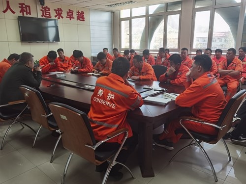 安全生产专题会.jpg