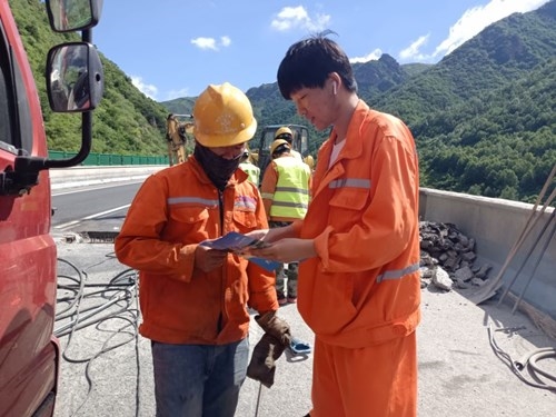 安全生产月宣传活动1.jpg