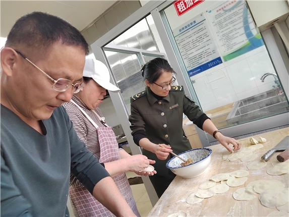 饺子.jpg 饺子.jpg
