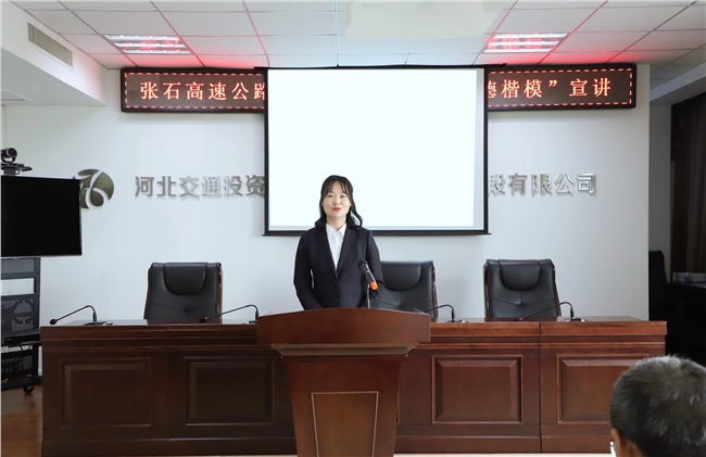 吕东敏.jpg 吕东敏.jpg