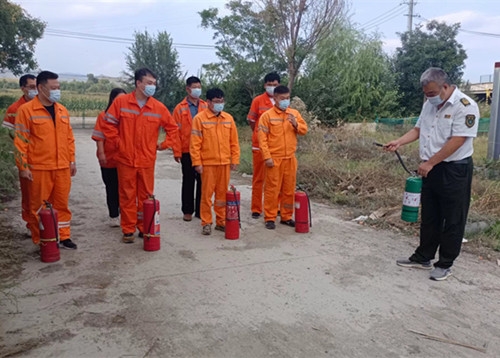消防演练1.jpg 消防演练1.jpg