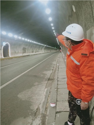 01.jpg