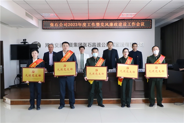 奖牌2.jpg 奖牌2.jpg