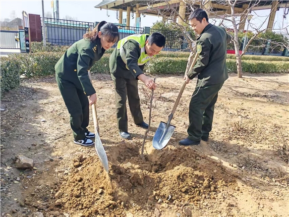 96d3586bfe52982a0121c462e092521.jpg