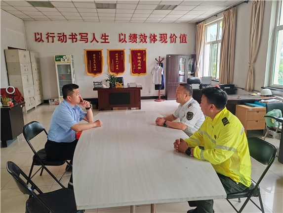 走访汇源3.jpg 走访汇源3.jpg